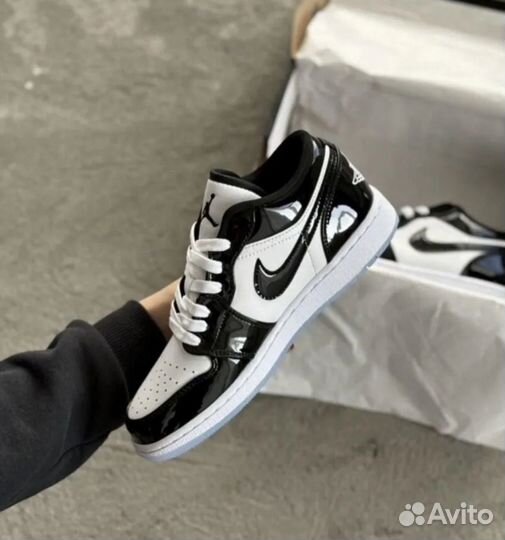 Кроссовки Nike Air Jordan 1 Low Concord женские