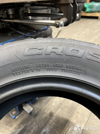 Continental CrossContact UHP 255/55 R18 109V