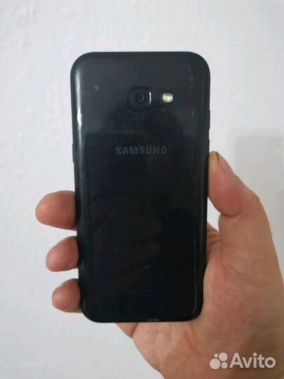 Samsung Galaxy A50, 4/128 ГБ