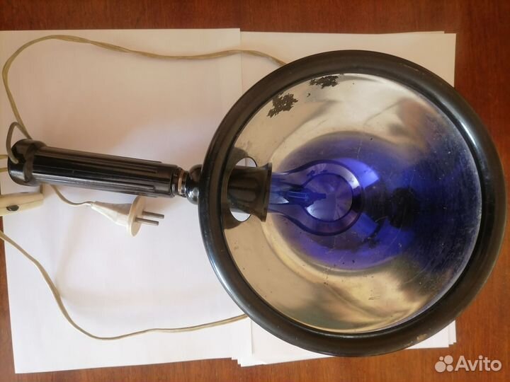 Медицинская синяя лампа