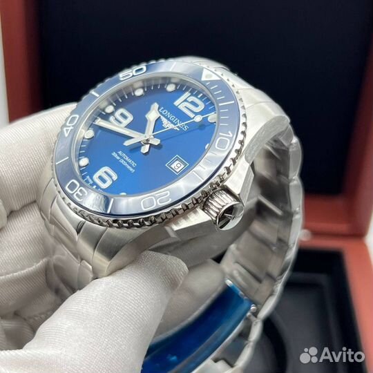 Часы Longines HydroConquest