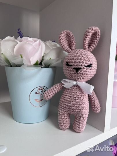 Вязаный зайка