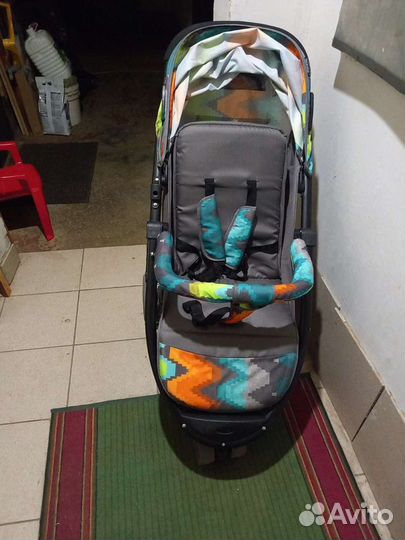 Коляска прогулочная