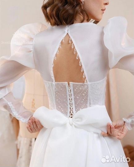 Свадебное платье