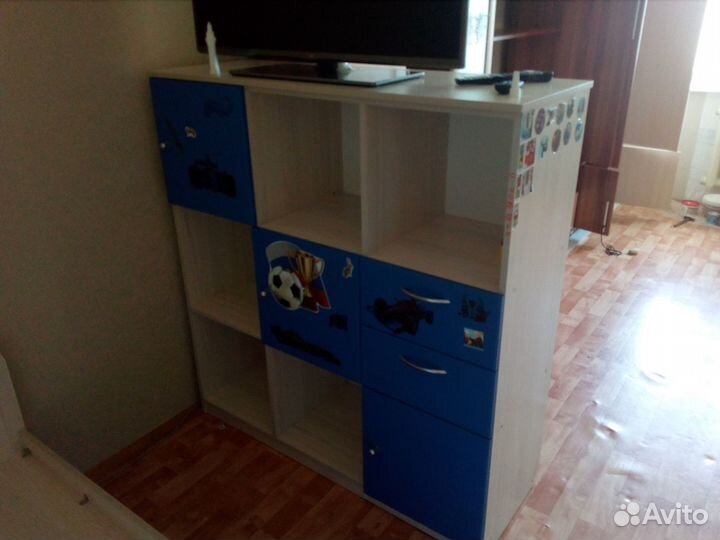 Набор мебели в детскую комнату