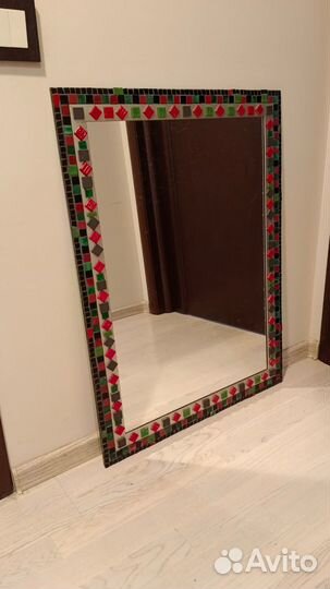 Дизайнерское настенное зеркало