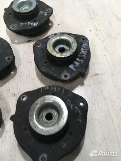 Опора переднего амортизатора Фольксваген пассат Б6