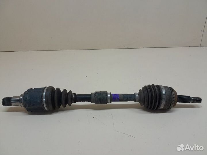 Привод левый передний Toyota Camry