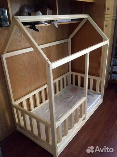 Кровать детская