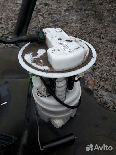 Renault Sandero Stepway бензонасос в сборе