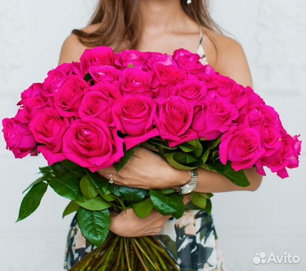 Розовые розы пинк доставка