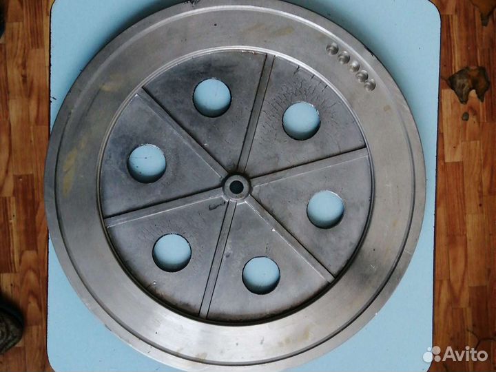 Блин для проигрывателя