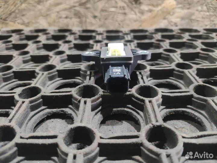 Датчик удара Genesis G70 седан G4KL KA366076 2019