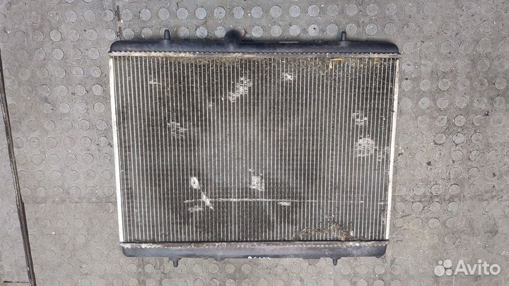 Радиатор охлаждения двигателя Peugeot 308, 2009
