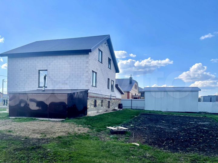 Дом 274,8 м² на участке 10 сот.