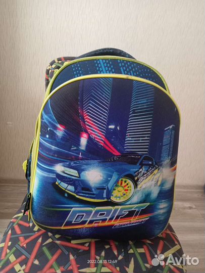 Школьный портфель