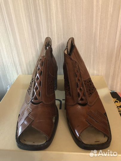 Женские ботильоны с открытым мысом 40 размер