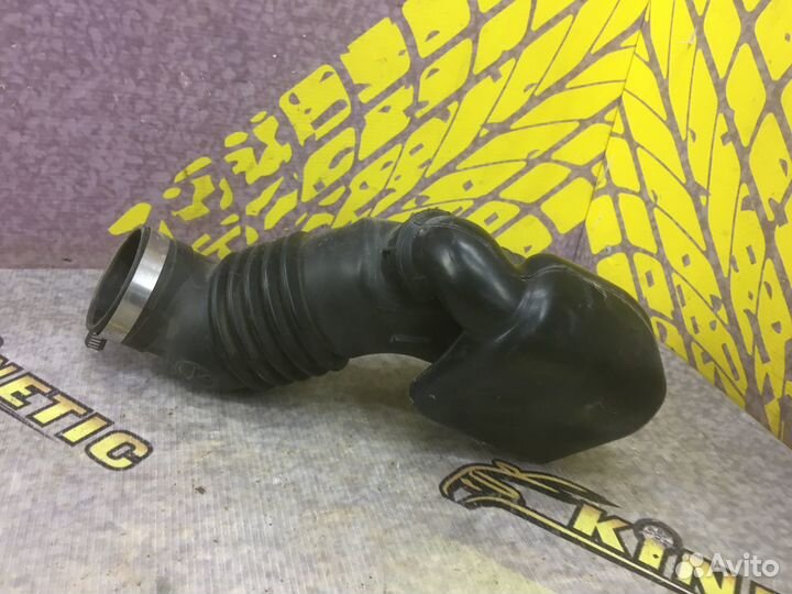 Патрубок воздушного фильтра Субару Импреза 1.5 G12