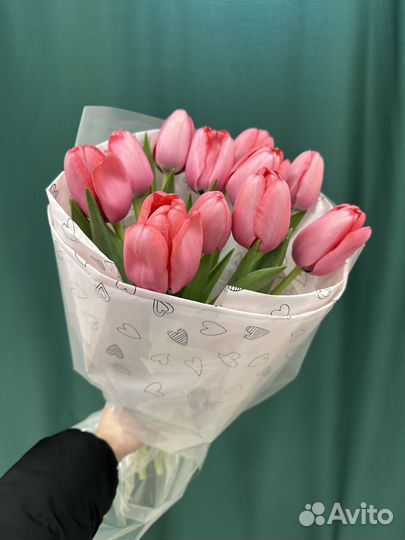 Тюльпаны 8 марта
