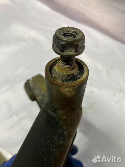 Маятник двигателя Honda Tact AF-24 AF-24E