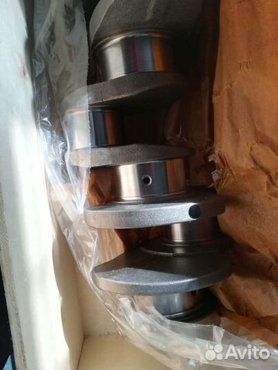 Вал коленчатый C3965010 Dong Feng