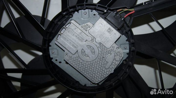 Электровентилятор 400W (пробег 42767) BMW 530i F10