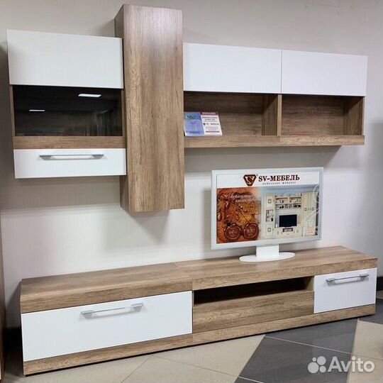 Стенка в гостиную