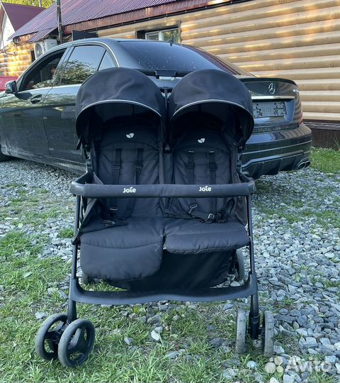 Коляска для двойни или погодок