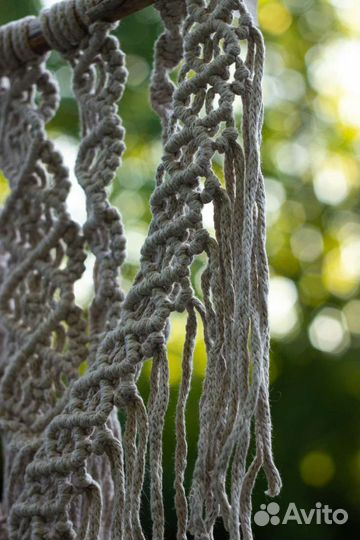 Бежевое панно макраме