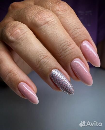 Маникюр,покрытие,комбинированный/аппаратный