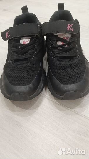 Кроссовки, 33 р