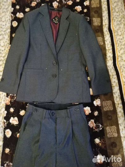 Костюм