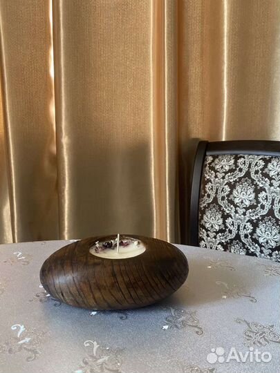 Свеча в дереве