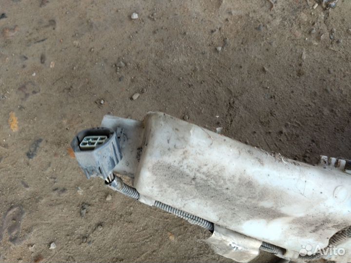 Бачок бачек омывателя фокус focus 2 рест