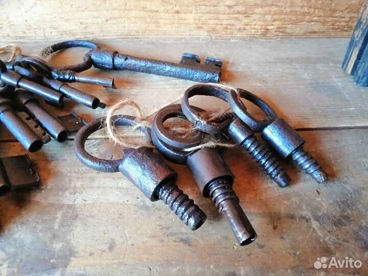 Старинные ключи