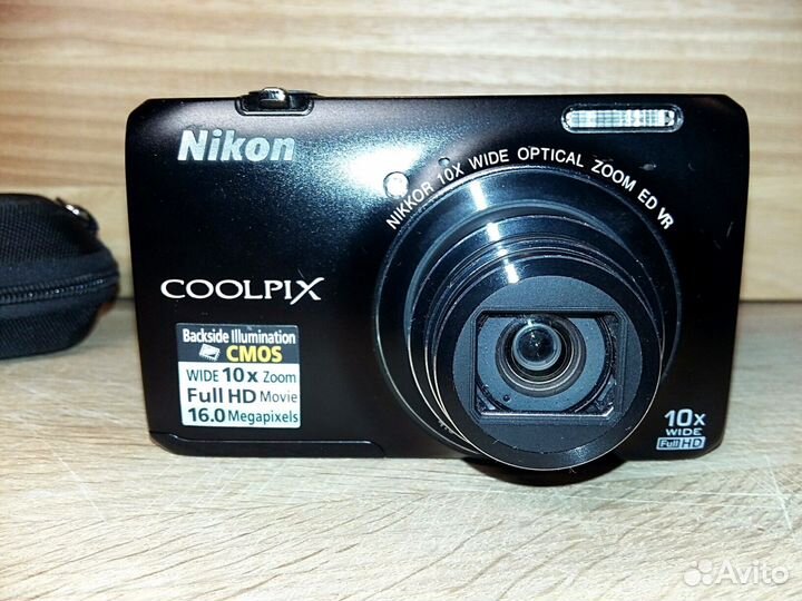 Компактный фотоаппарат Nikon Coolpix S6300