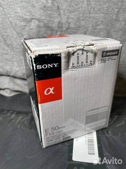 Объектив Sony 50mm f/1.8 OSS (SEL-50F18)