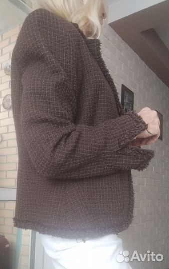 Жакет женский коричневый (фактурная ткань)