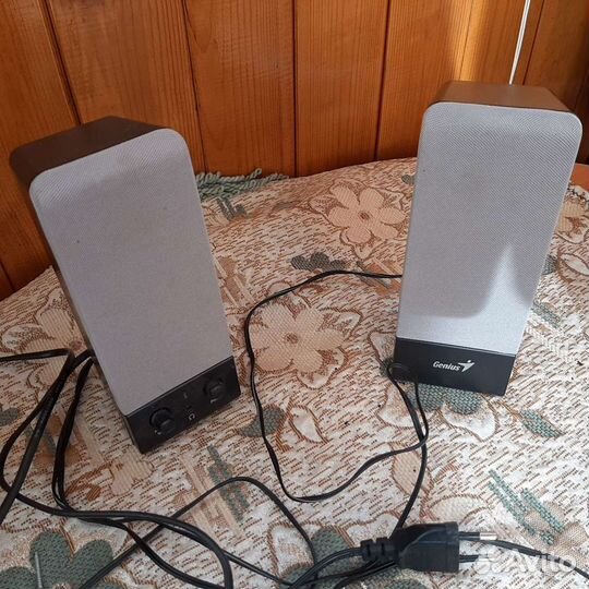 Колонки компьютерные Genius