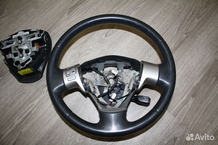 Рулевое колесо Toyota Auris с AIRbag