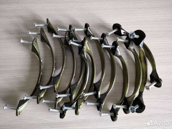 Мебельные ручки