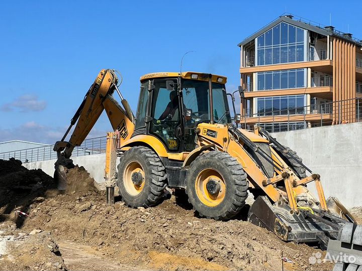 Машинист экскаватора погрузчика jcb