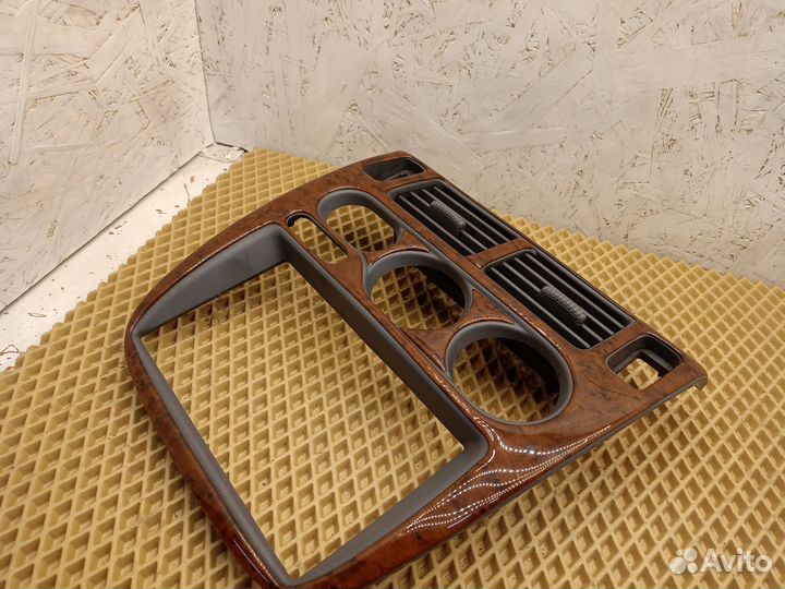 Рамка магнитолы Honda HR-V