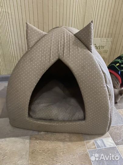 Домик для кошки или маленькой собаки