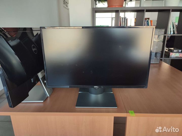 Монитор Dell 27