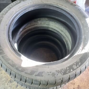 Tracmax X-Privilo S330 235/55 R18 104V