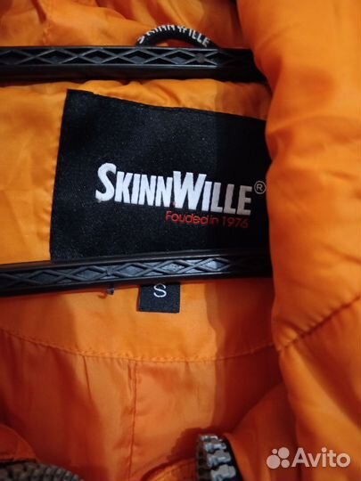 Пуховик женский