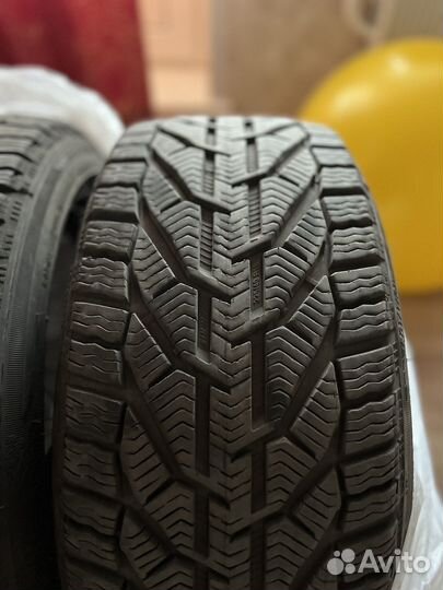 Kormoran Snow 225/40 R18 94V