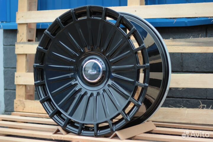 Кованые диски GT Forged R22 на Cadillac Escalade