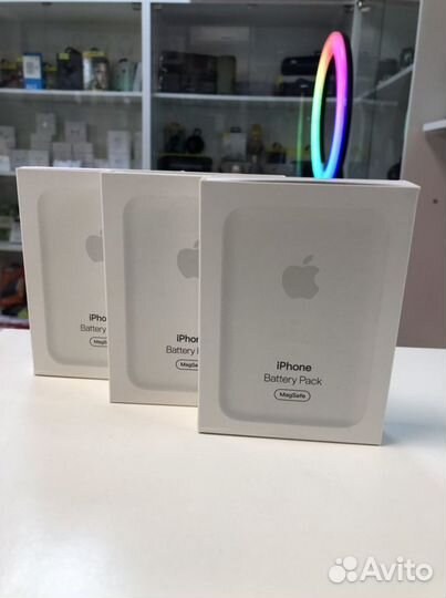 Power bank для iPhone